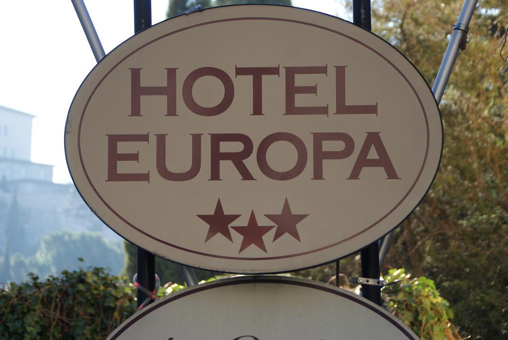 Hotel Europa เปรูจา ภายนอก รูปภาพ